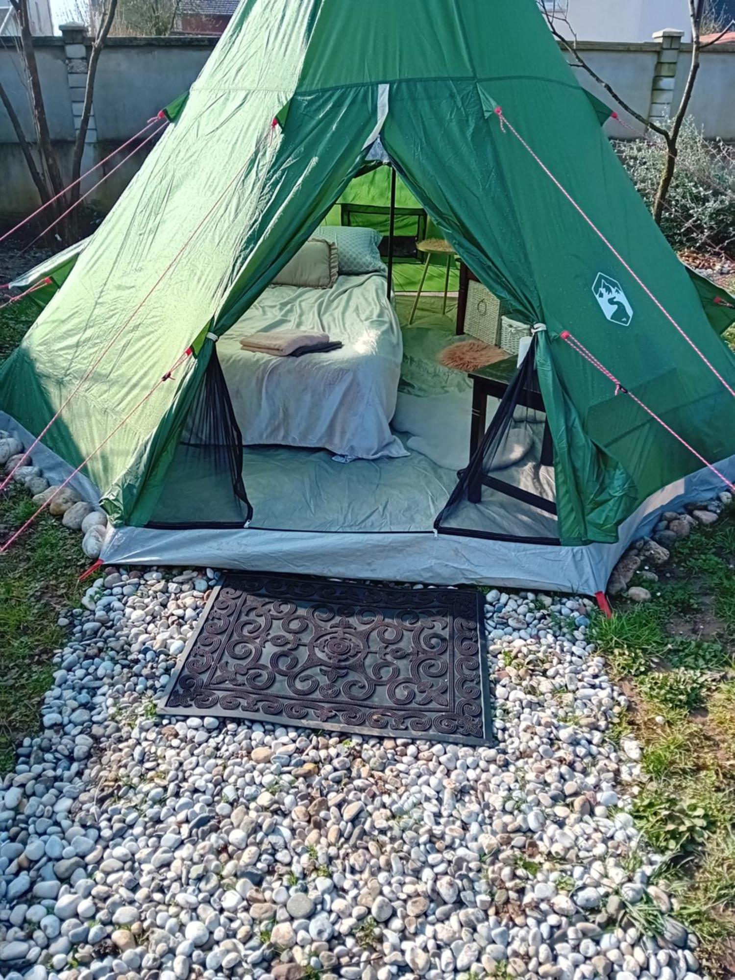 Indian Tent Tipi In Shared Lot And Shared Bathroom Mrse Екстер'єр фото