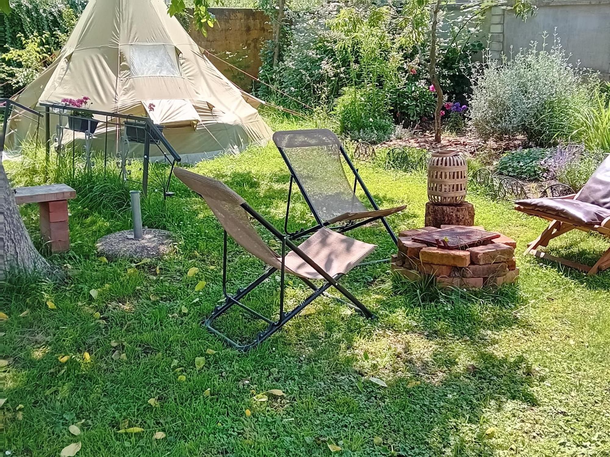 Indian Tent Tipi In Shared Lot And Shared Bathroom Mrse Екстер'єр фото